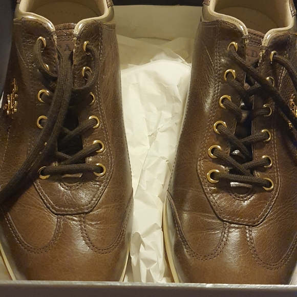 Prada shoes - Picture 7 of 8